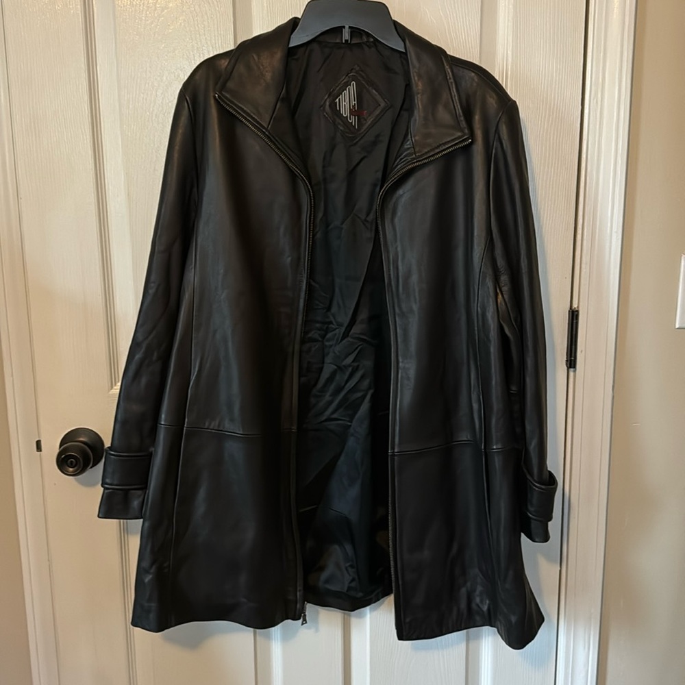 Genuine Leather Tiboa mid length coat